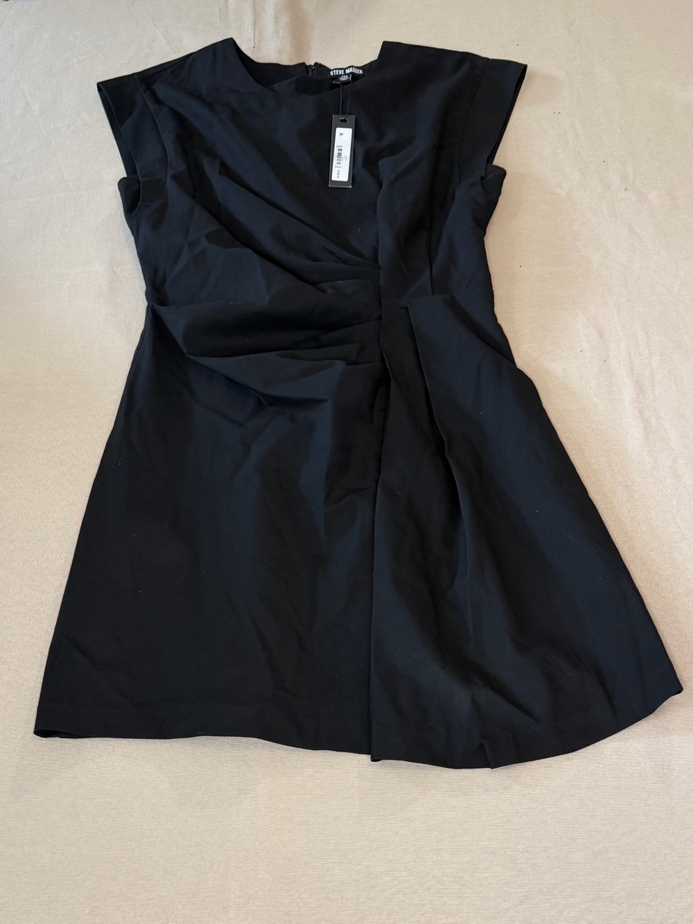 Steve Madden Black Cap-Sleeve Twist-Front Mini Dress
